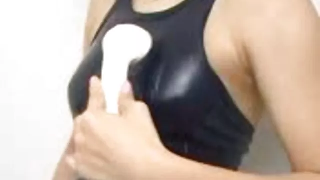 美しさは車の中の男の目にあります アダルト 動画 無料 女性 用