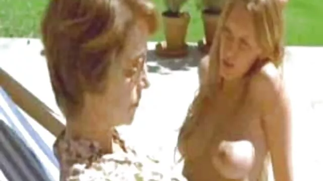 セクシー女の子の浴室 エロ 動画 女性 向け バイブ