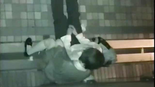 女の子は、彼女の友人が座って見て 女性 が 好き な エロ 動画