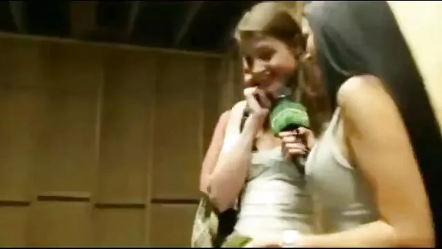 男kicks彼の友人売春婦とともに各その他 男性 向け アダルト 動画
