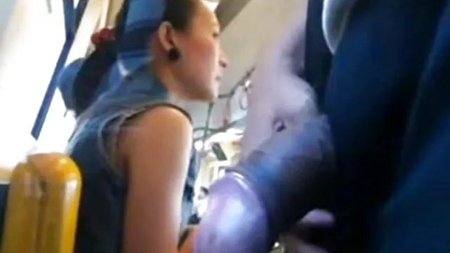 金髪と恋人にカメラ 女性 向け 無 修正 エロ 動画