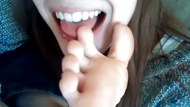 教師は机の上に学生を引っ張る 女の子 の ため の h な 動画
