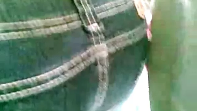 ソファの上に二つの男との大きなセックス 女の子 専用 無料 エロ 動画